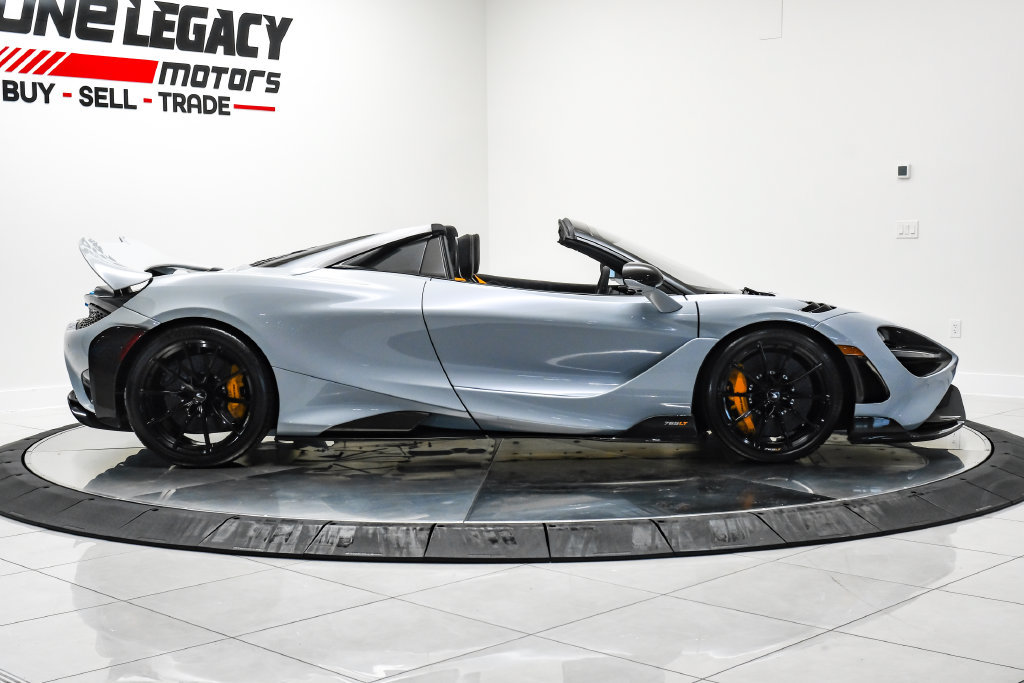 Used 2022 McLaren 765LT photo 8