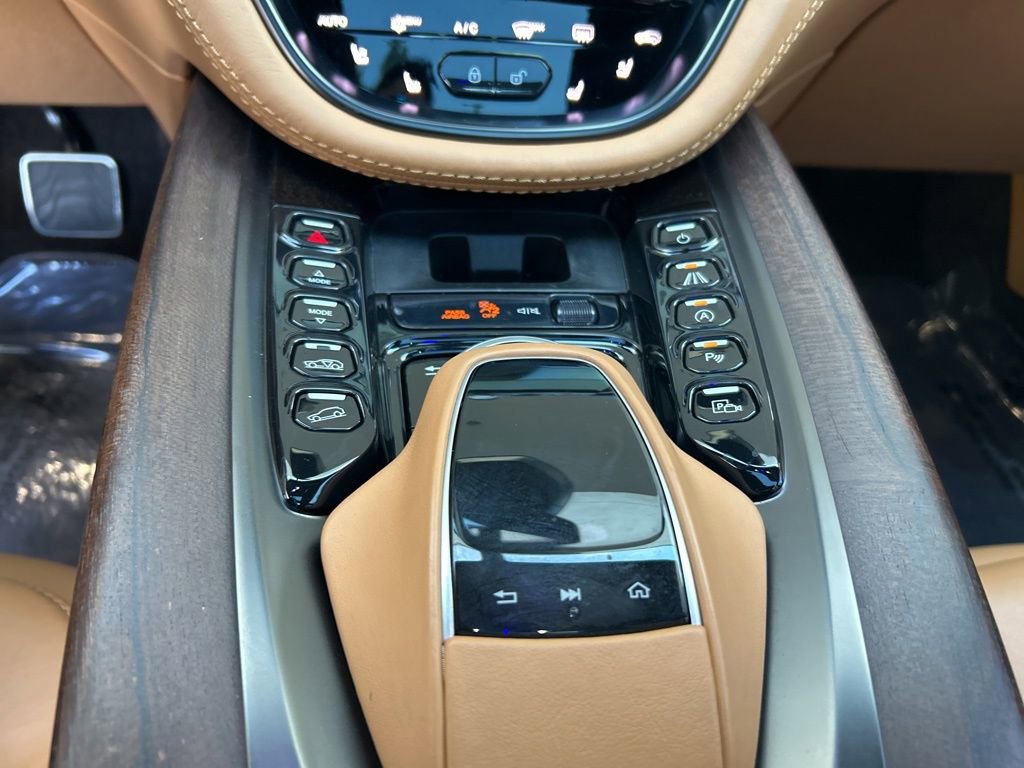 2021 Aston Martin DBX