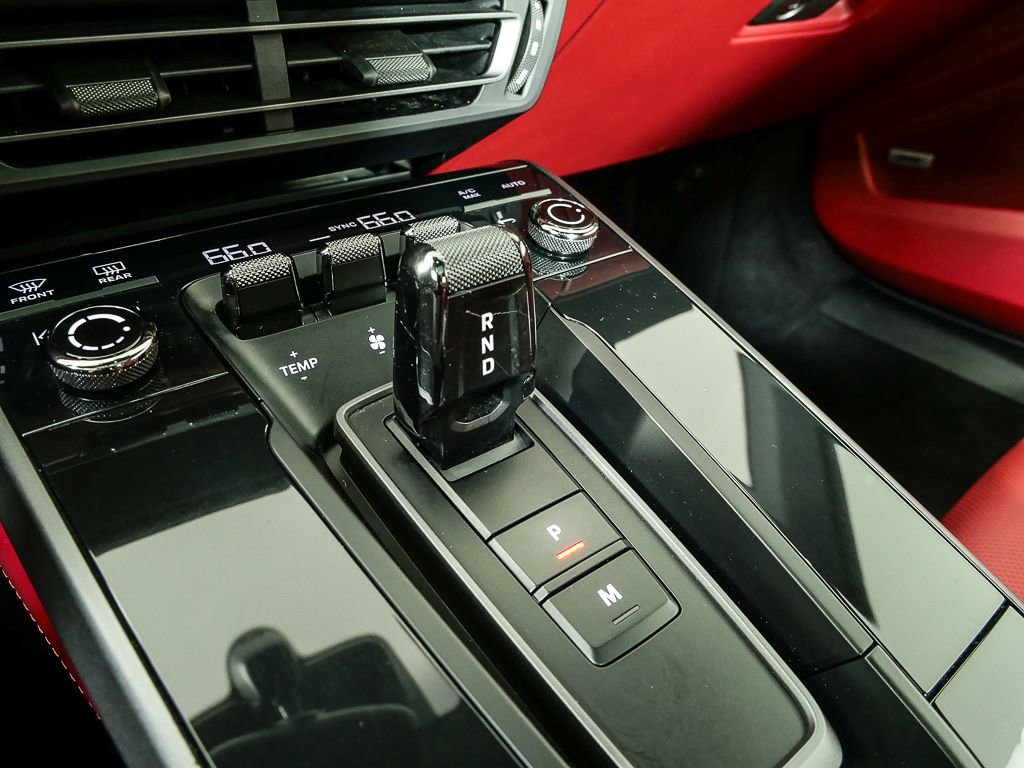 2020 Porsche 911 Carrera