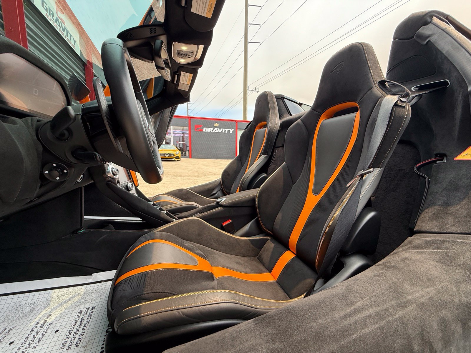 Used 2022 McLaren 720S Performance photo 30