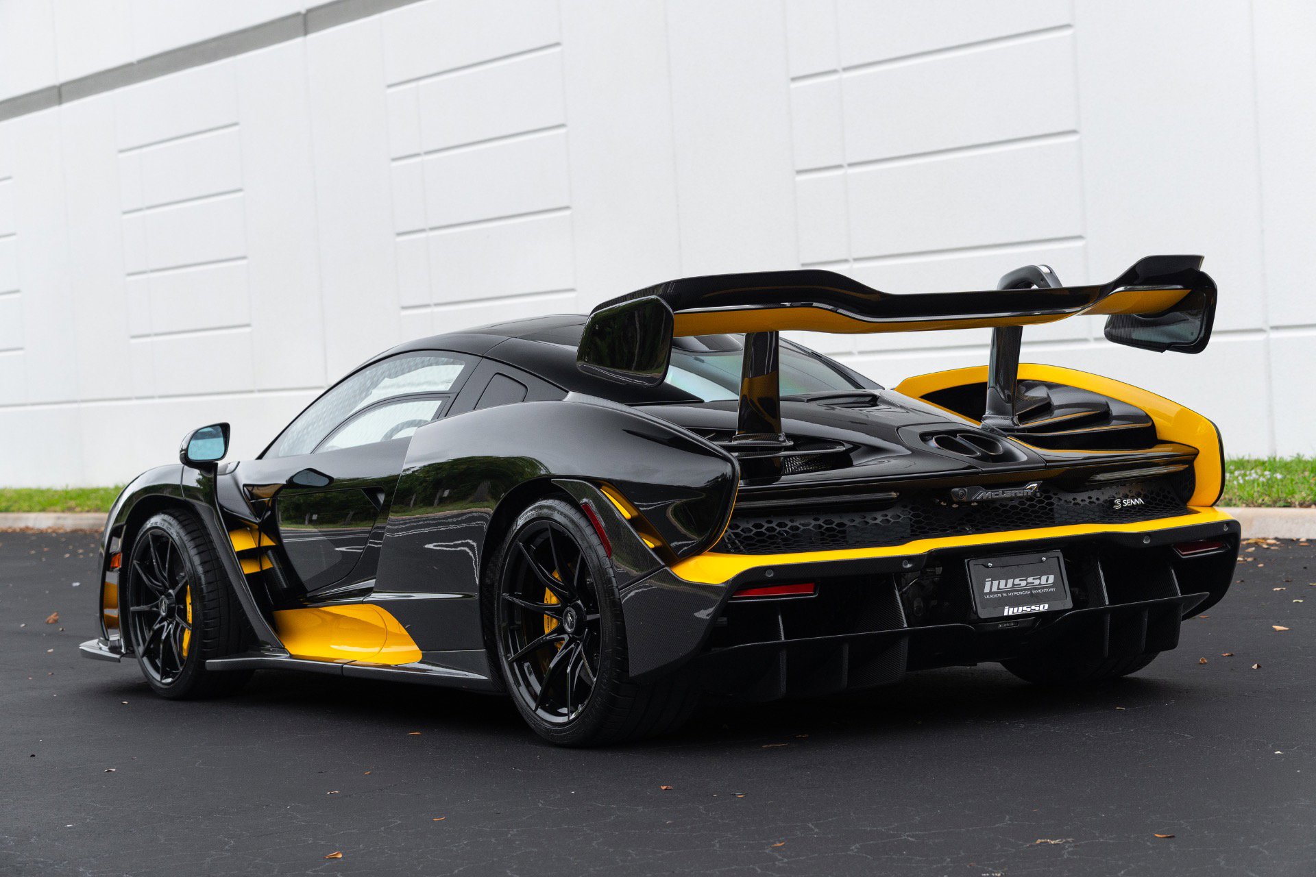 Used 2019 McLaren Senna photo 51