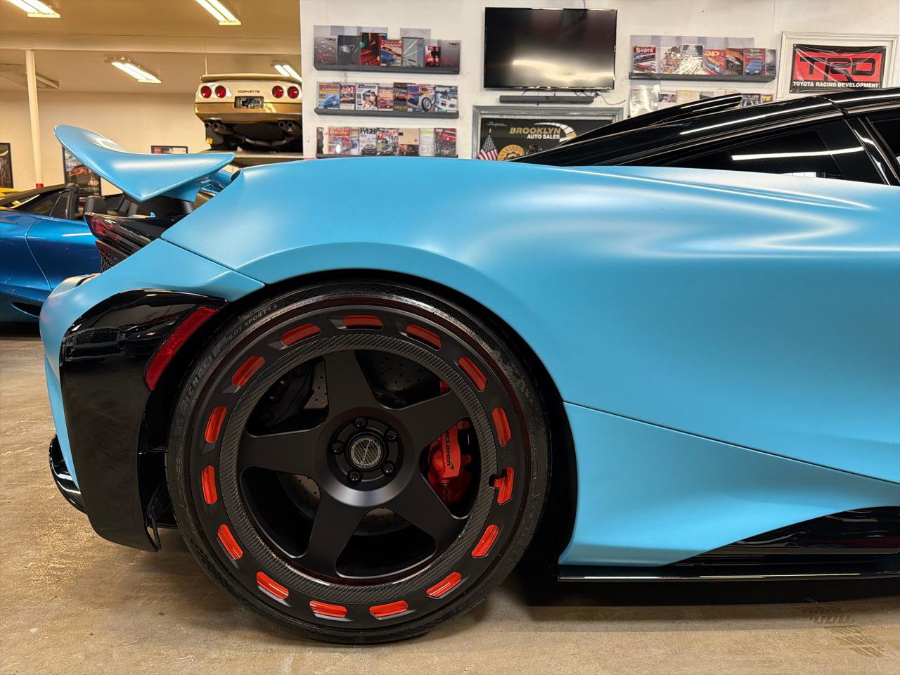 Used 2021 McLaren 765LT photo 24