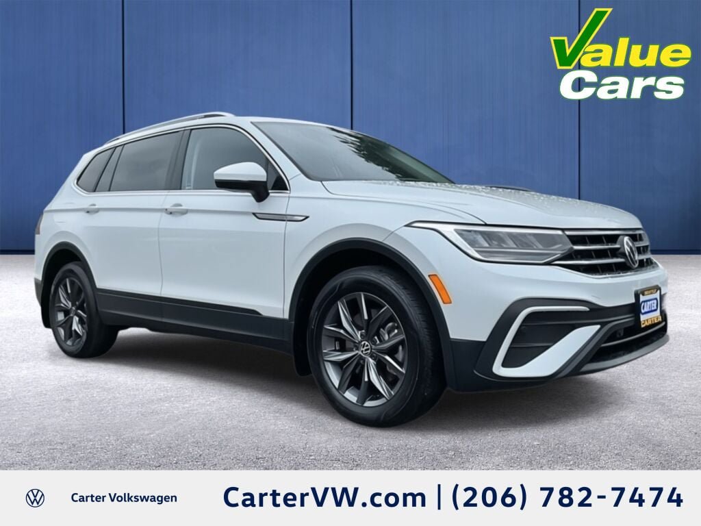 Used 2023 Volkswagen Tiguan SE w/ Panoramic Sunroof Package
