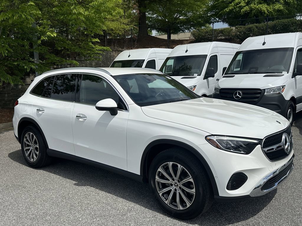 2025 Mercedes-Benz GLC 300 4MATIC
