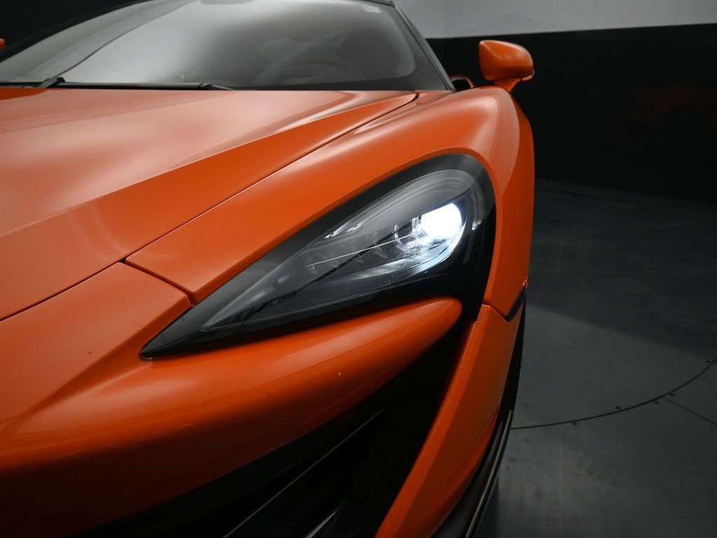 Used 2019 McLaren 600LT photo 11