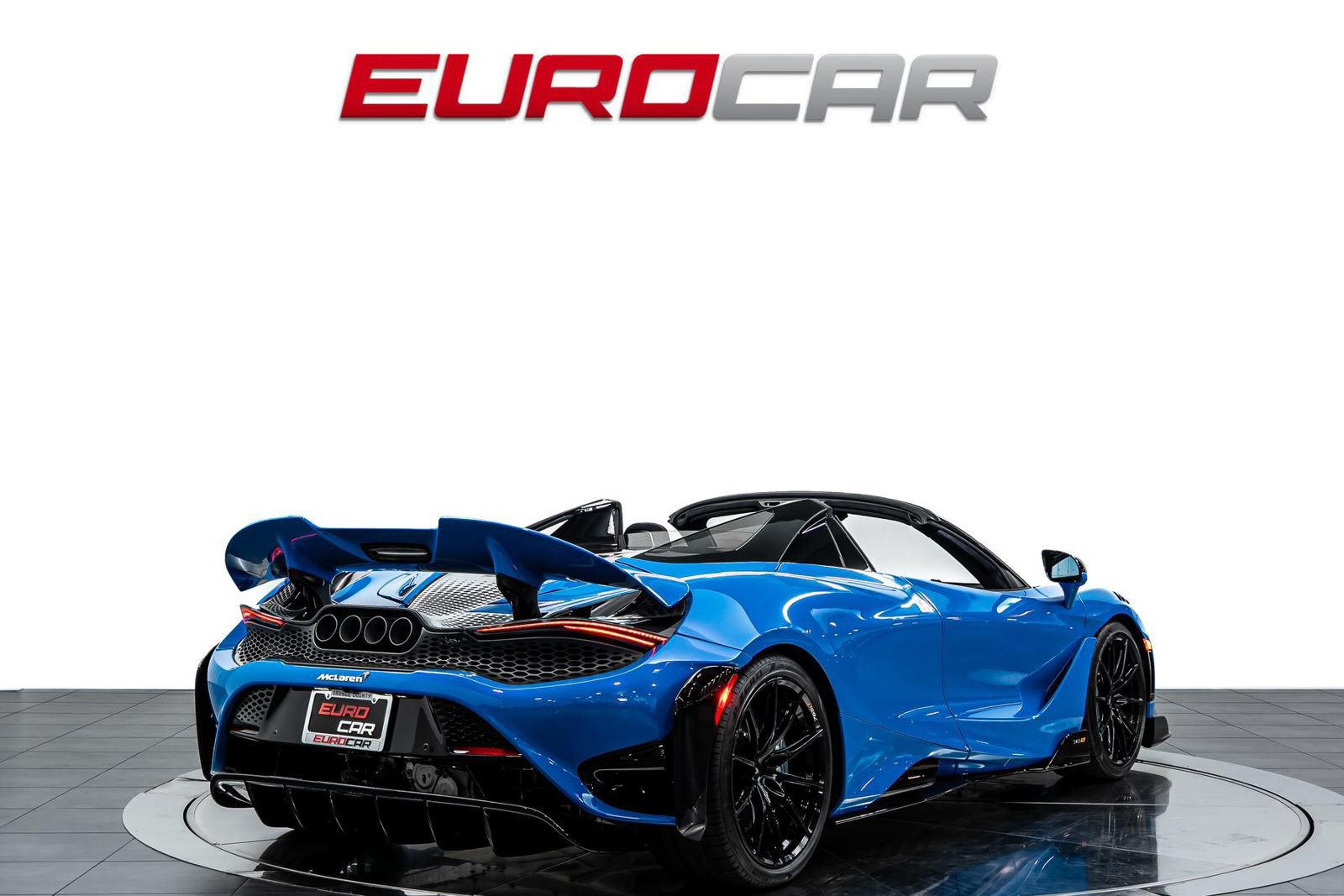 Used 2022 McLaren 765LT photo 6