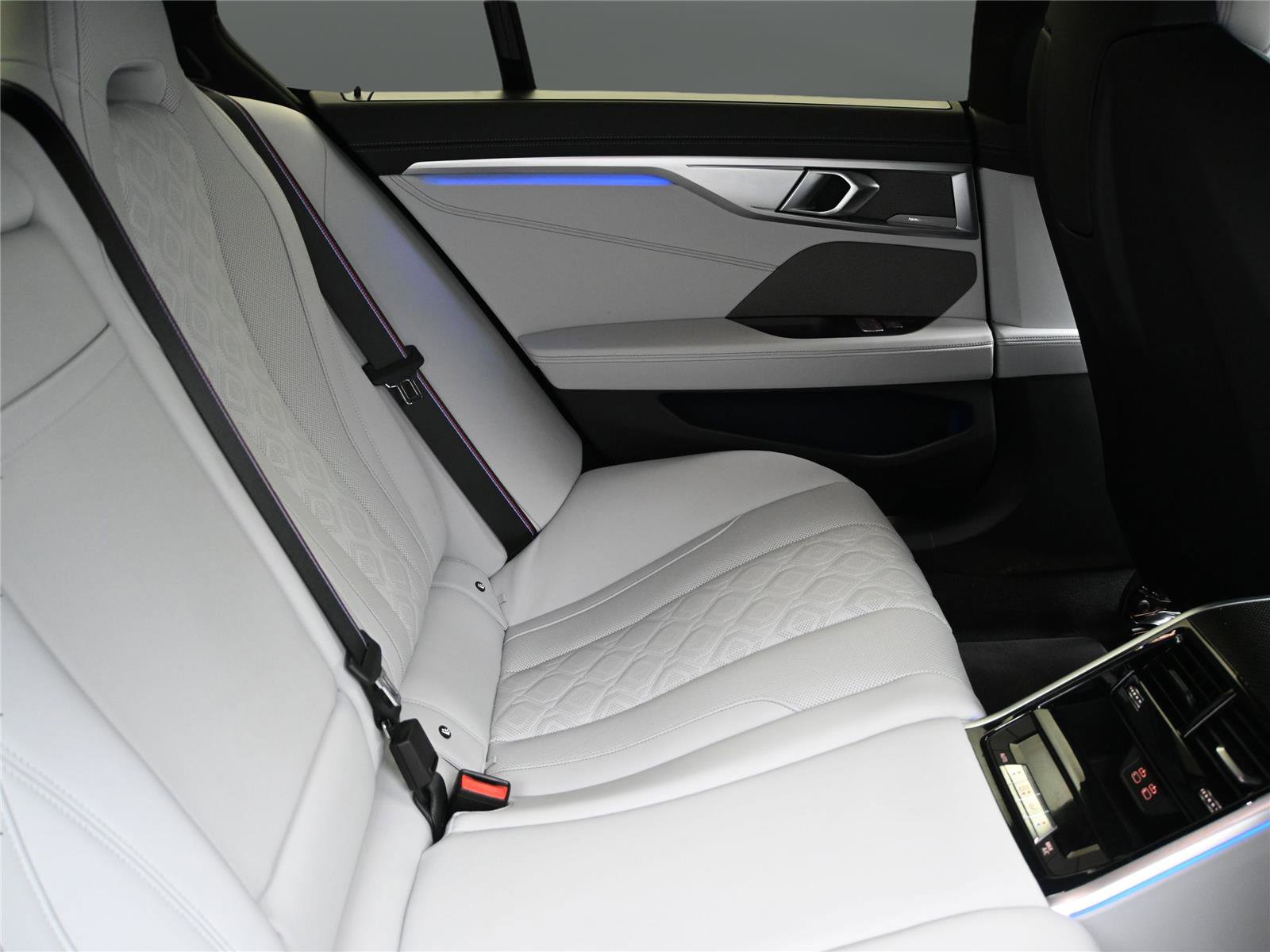 2025 BMW M8 Competition