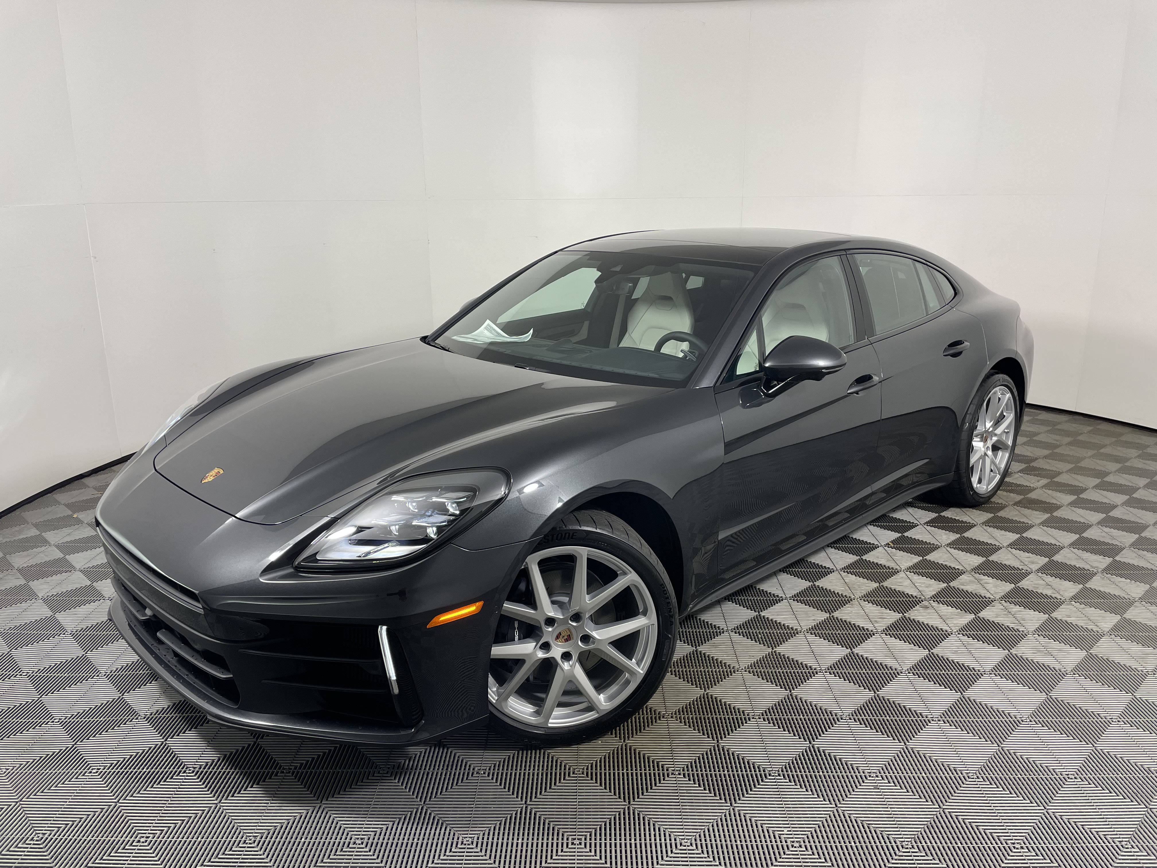 New 2026 Porsche Panamera