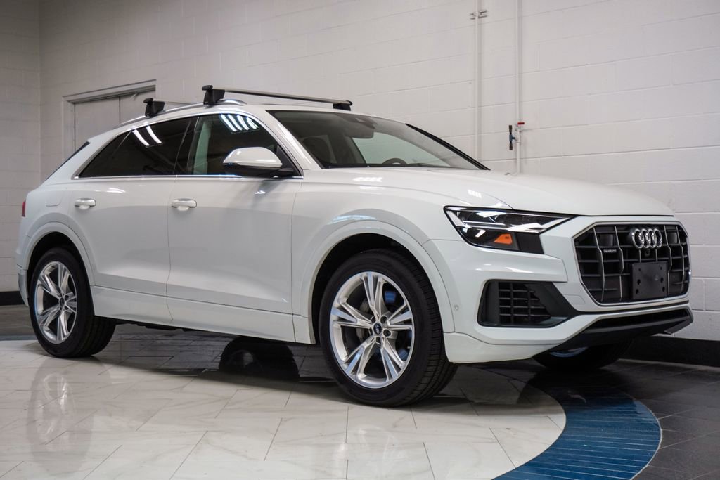 2022 Audi Q8 Premium Plus