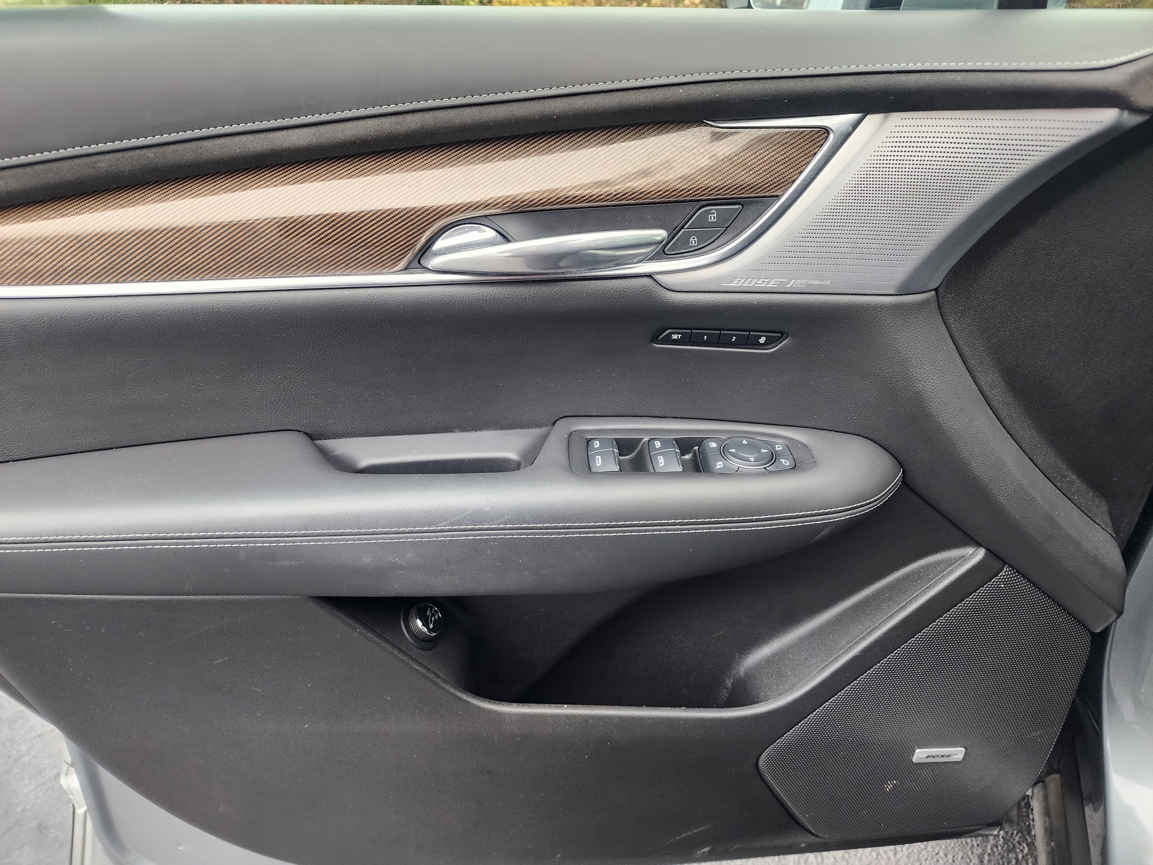 2023 Cadillac XT6 Sport