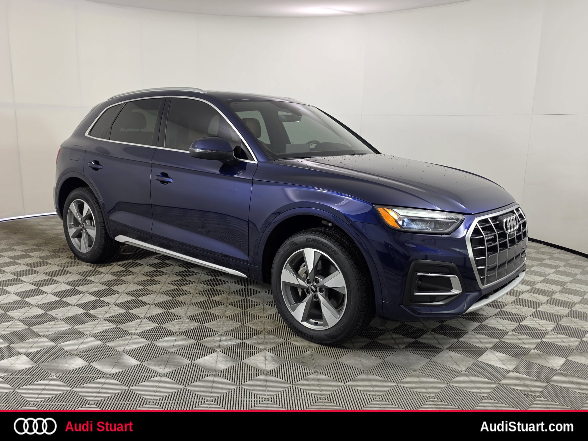 Used 2024 Audi Q5 2.0T Premium Plus w/ Premium Plus Package