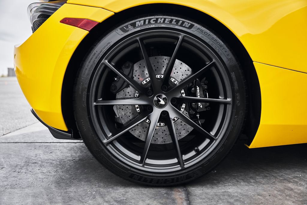 Used 2021 McLaren 720S Luxury photo 23