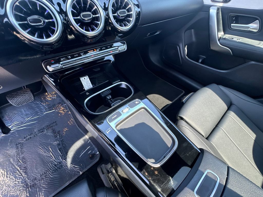 2025 Mercedes-Benz CLA 250