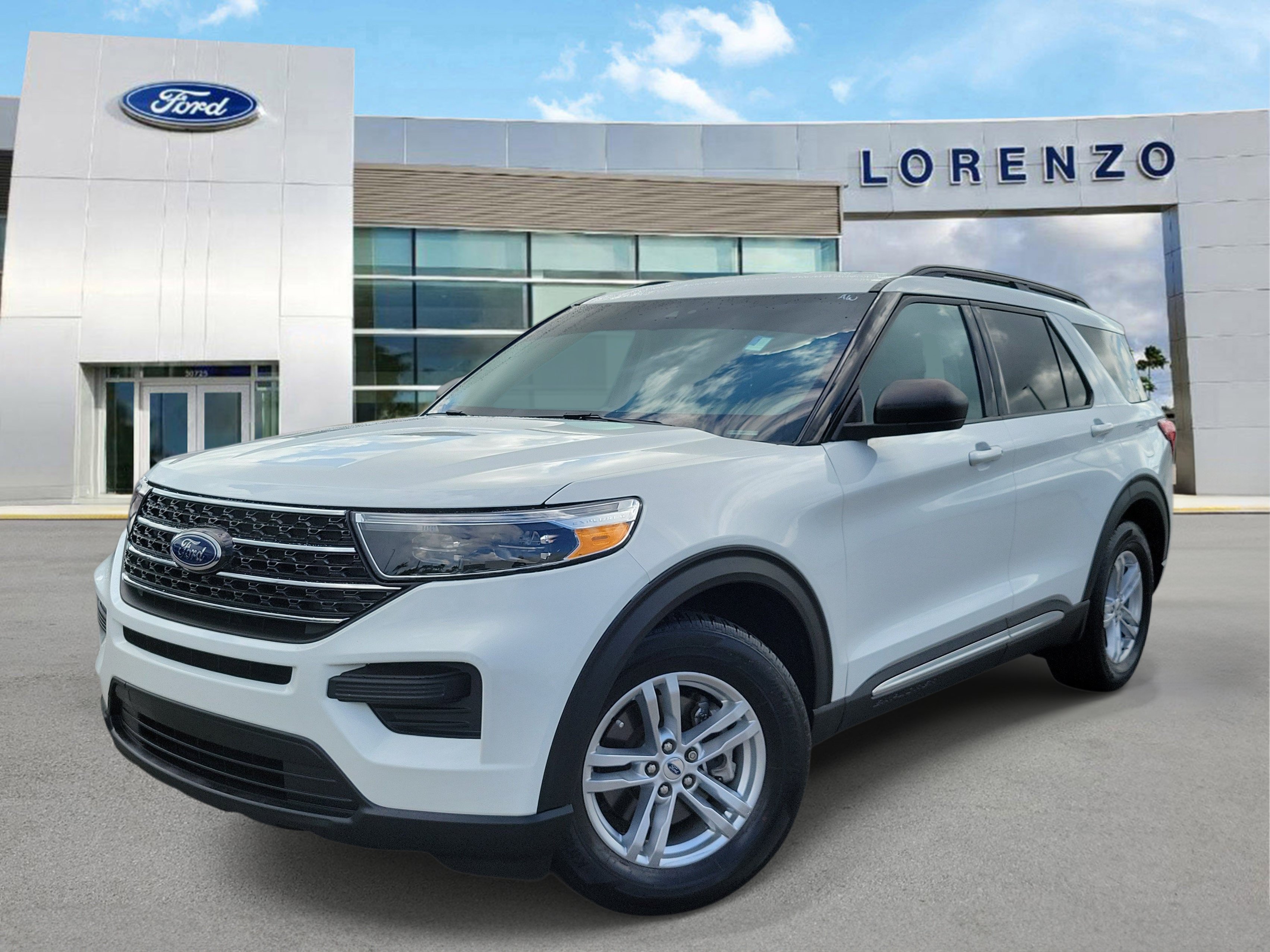 Used 2024 Ford Explorer XLT