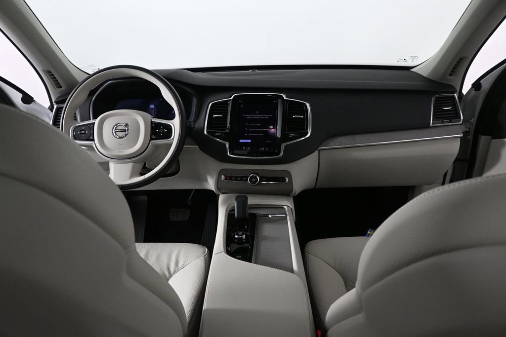 2025 Volvo Xc90 B5 Plus