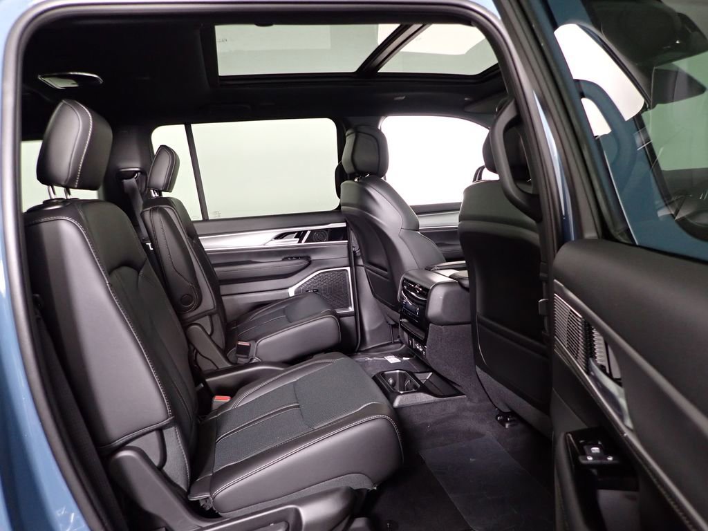 2026 Jeep Grand Wagoneer 4WD