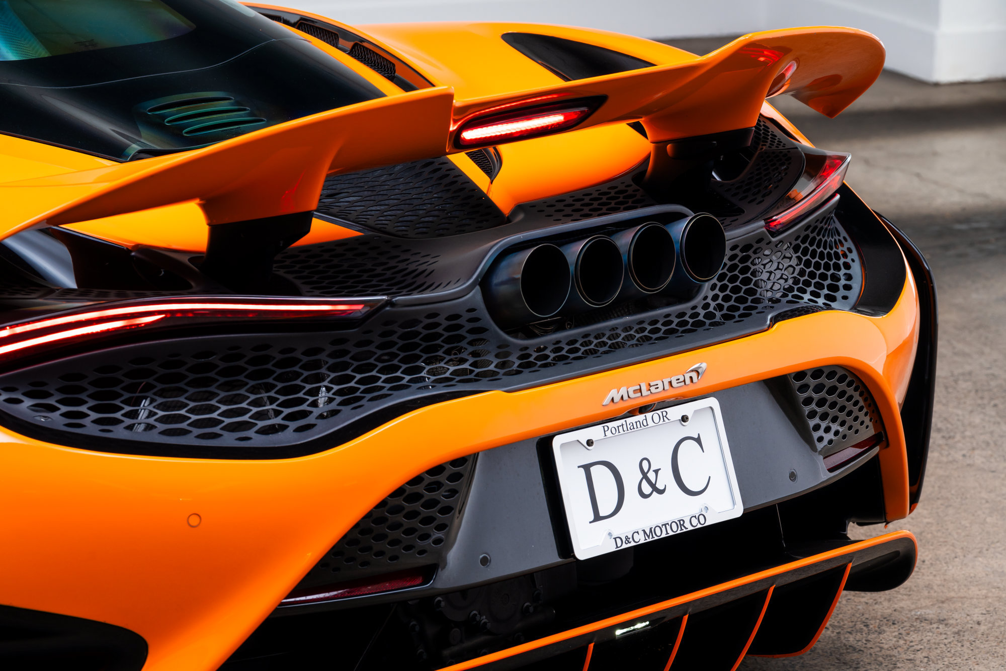 Used 2021 McLaren 765LT photo 10
