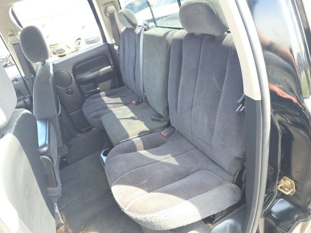 2004 Dodge Ram 2500 Truck SLT