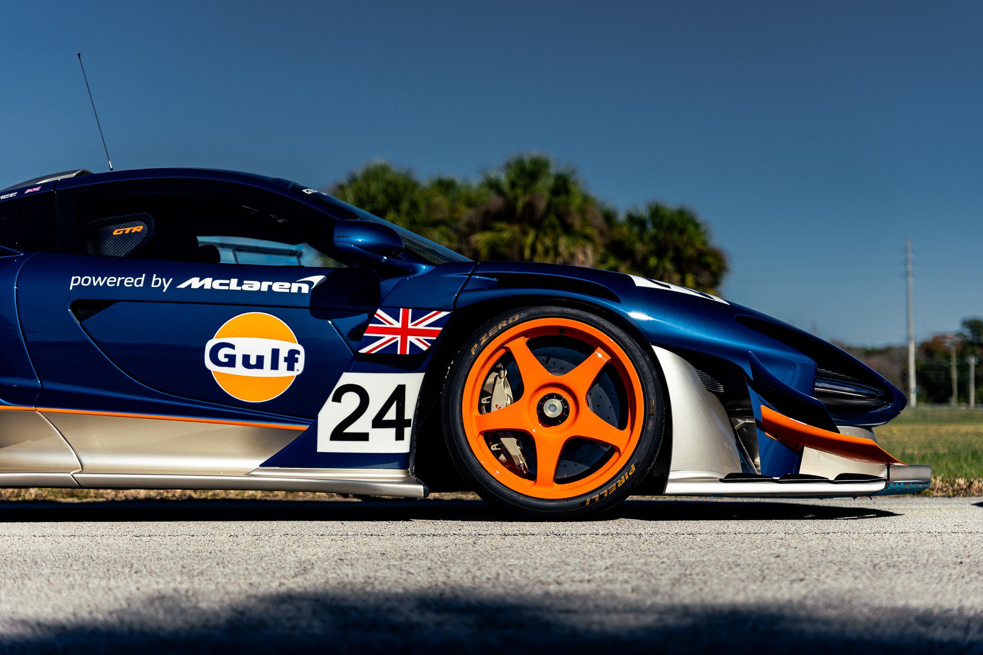 Used 2020 McLaren Senna photo 7