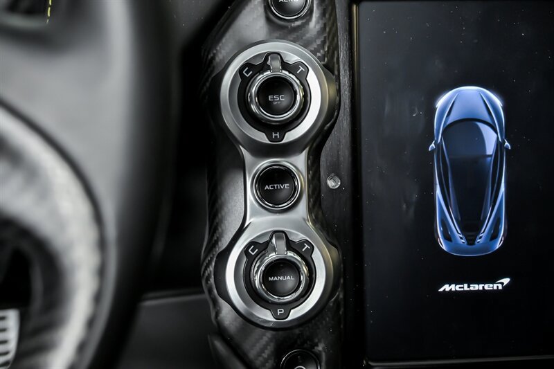 Used 2018 McLaren 720S photo 33