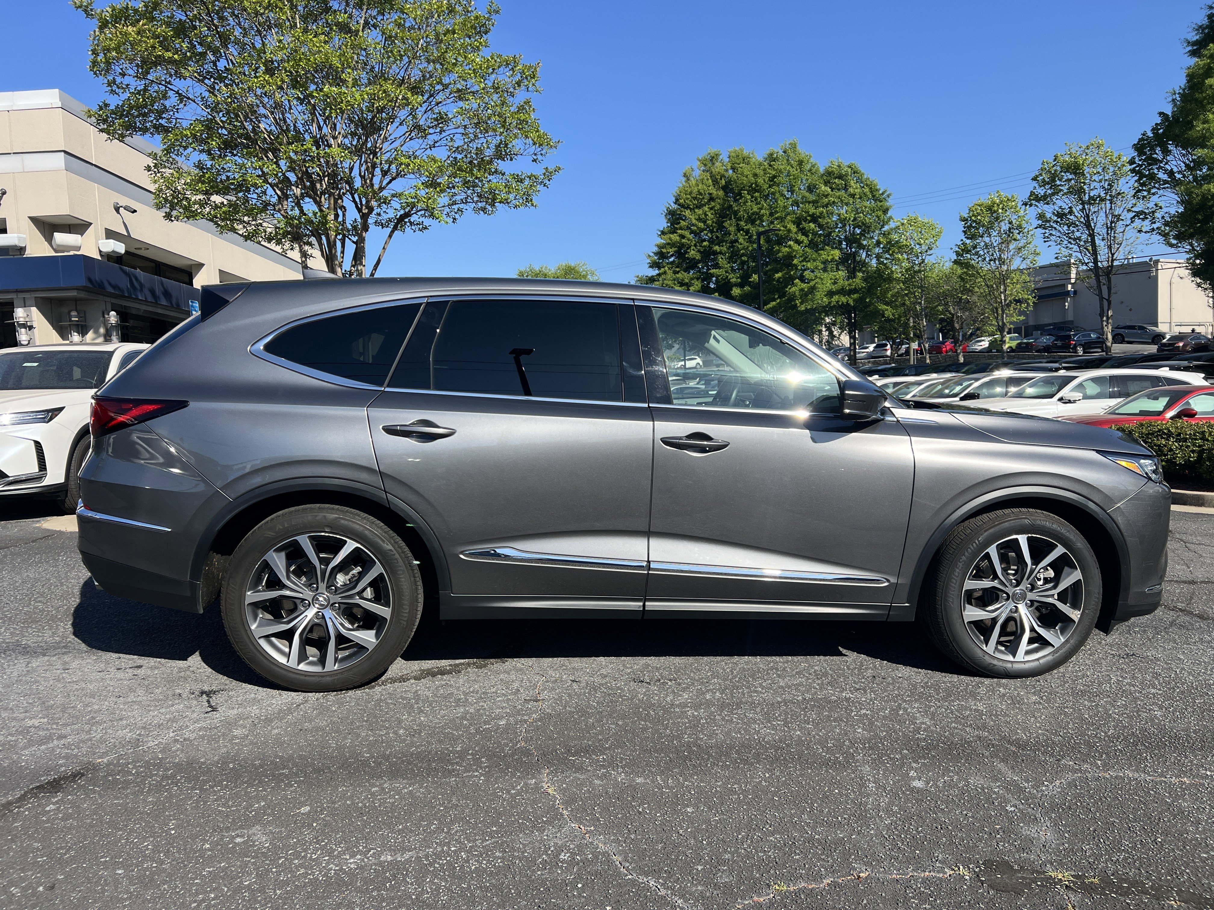 2023 Acura MDX SH-AWD w/ Technology Package