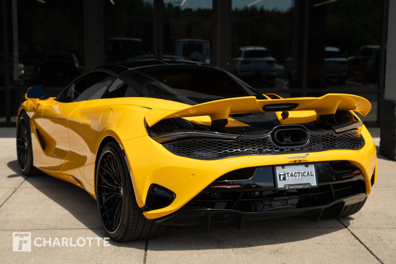 Used 2025 McLaren 750S photo 13