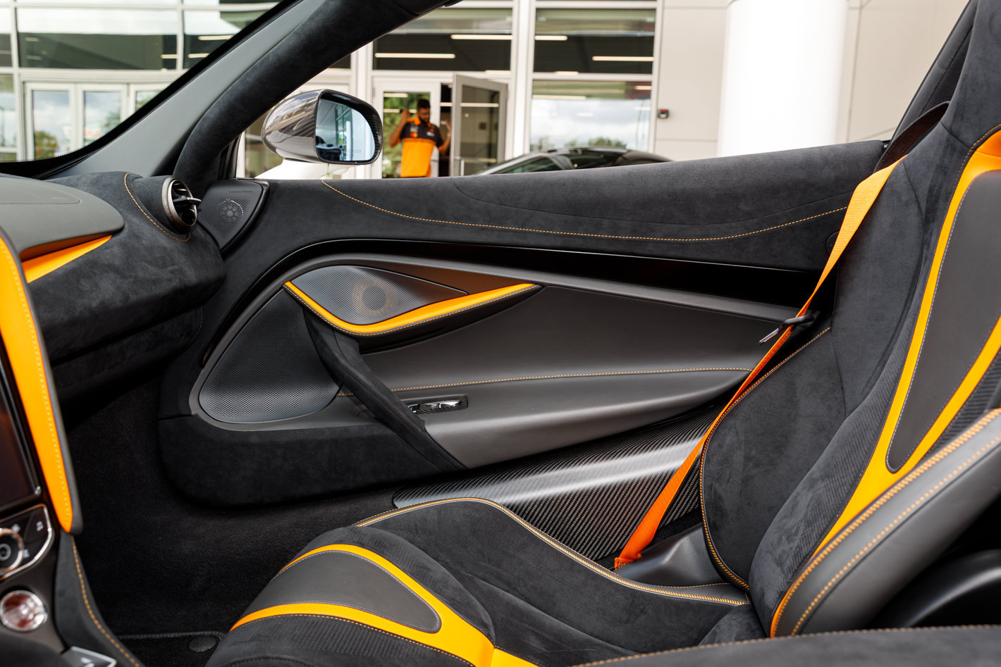 Used 2020 McLaren 720S Performance photo 30