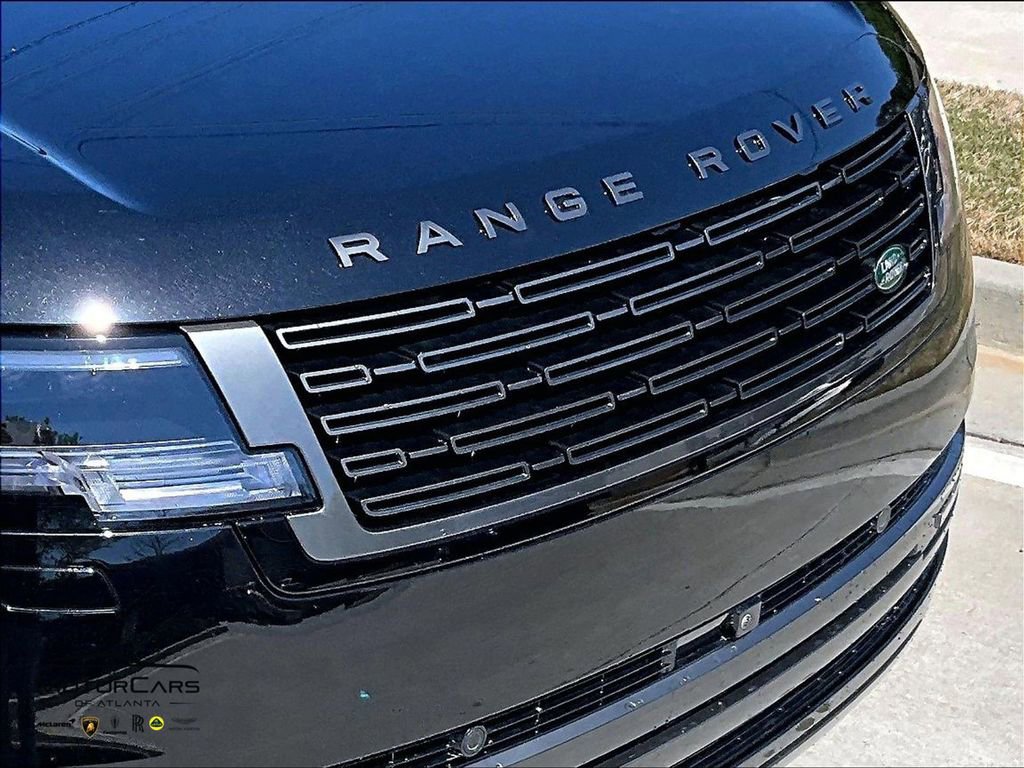 2025 Land Rover Range Rover SE