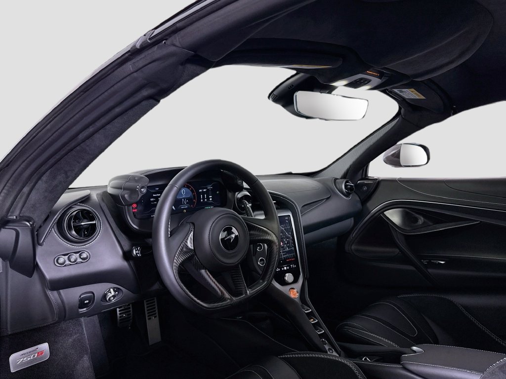 Used 2027 McLaren 750S Spider photo 9