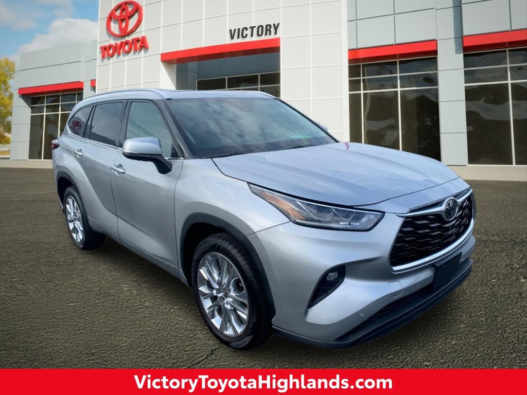 Used 2021 Toyota Highlander Limited