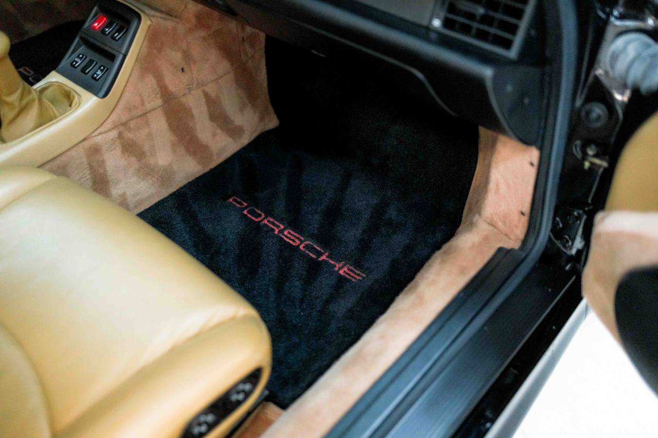 1998 Porsche 911 Carrera 4S