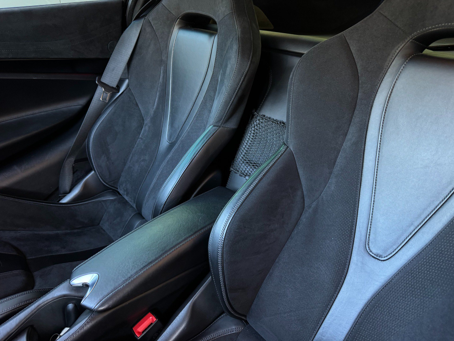 Used 2019 McLaren 720S Performance photo 27