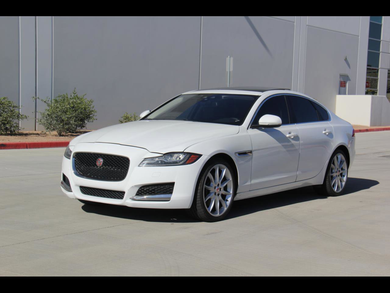 Used 2016 Jaguar XF Prestige