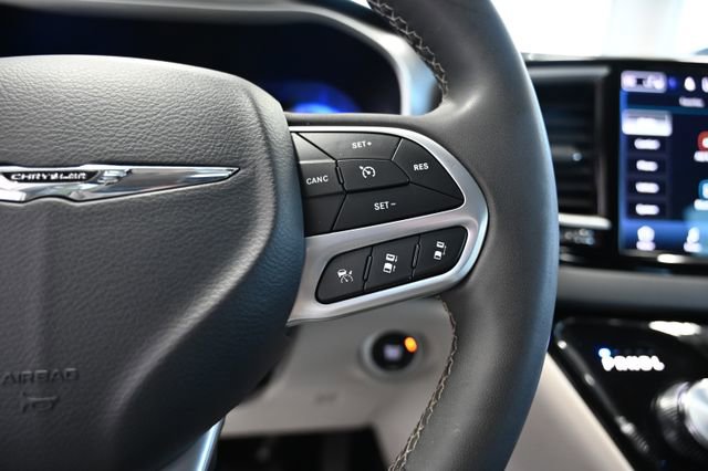 2024 Chrysler Pacifica Touring-L