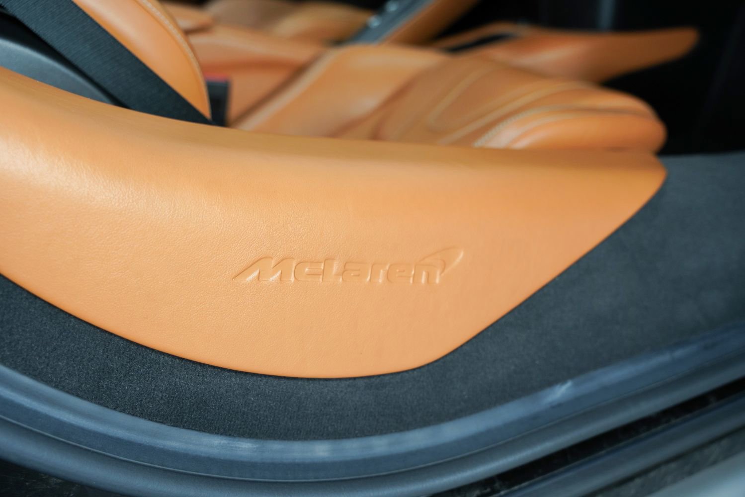 Used 2020 McLaren 720S Luxury photo 34