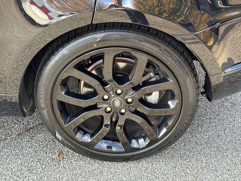 2022 Land Rover Range Rover Sport HSE Silver Edition