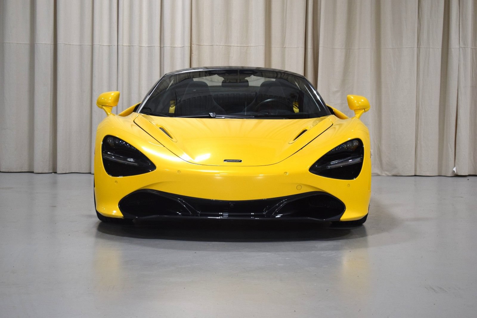 Used 2020 McLaren 720S Performance photo 10