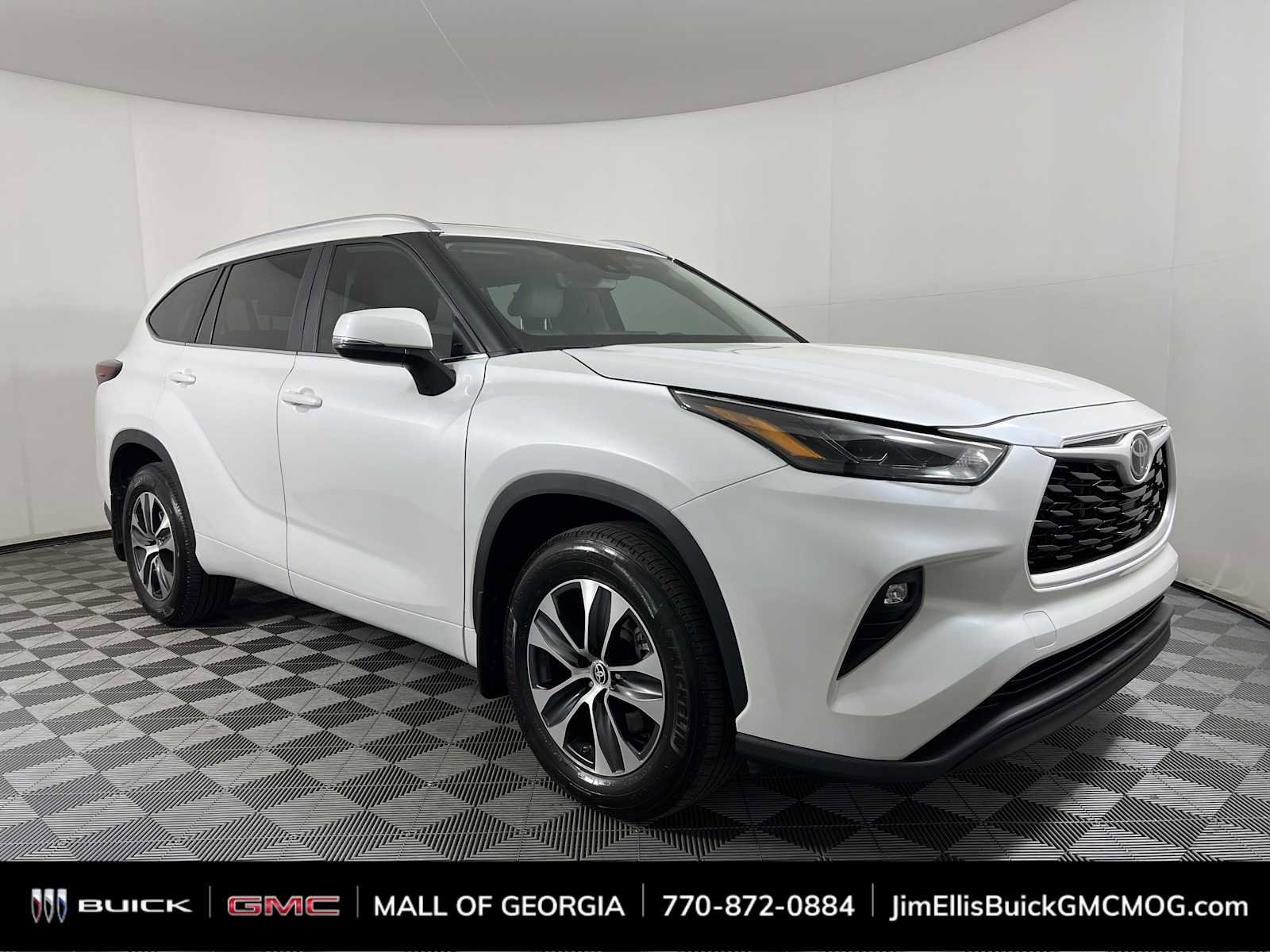 2024 Toyota Highlander XLE