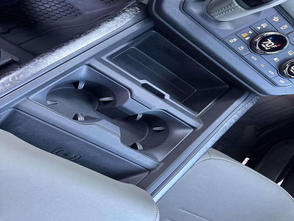 2025 Land Rover Defender 110