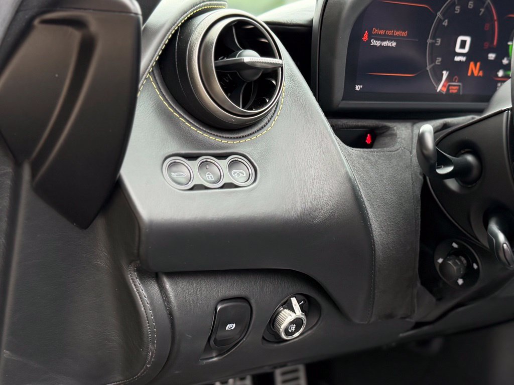 Used 2022 McLaren 720S Spider photo 35