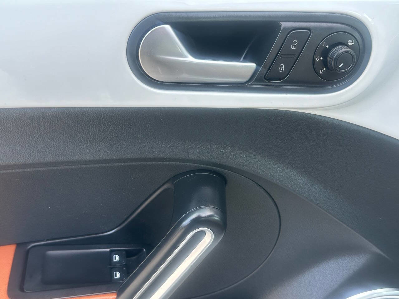 2015 Volkswagen Beetle 1.8T Classic