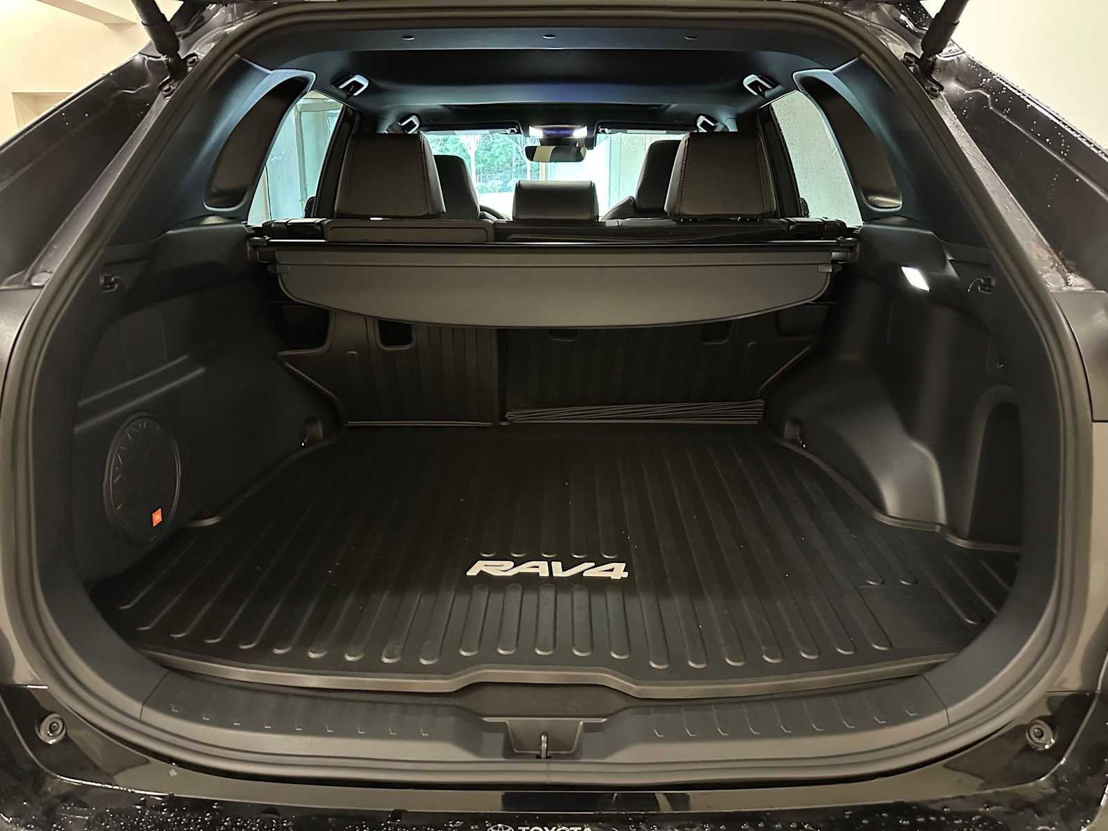 2025 Toyota RAV4 XSE