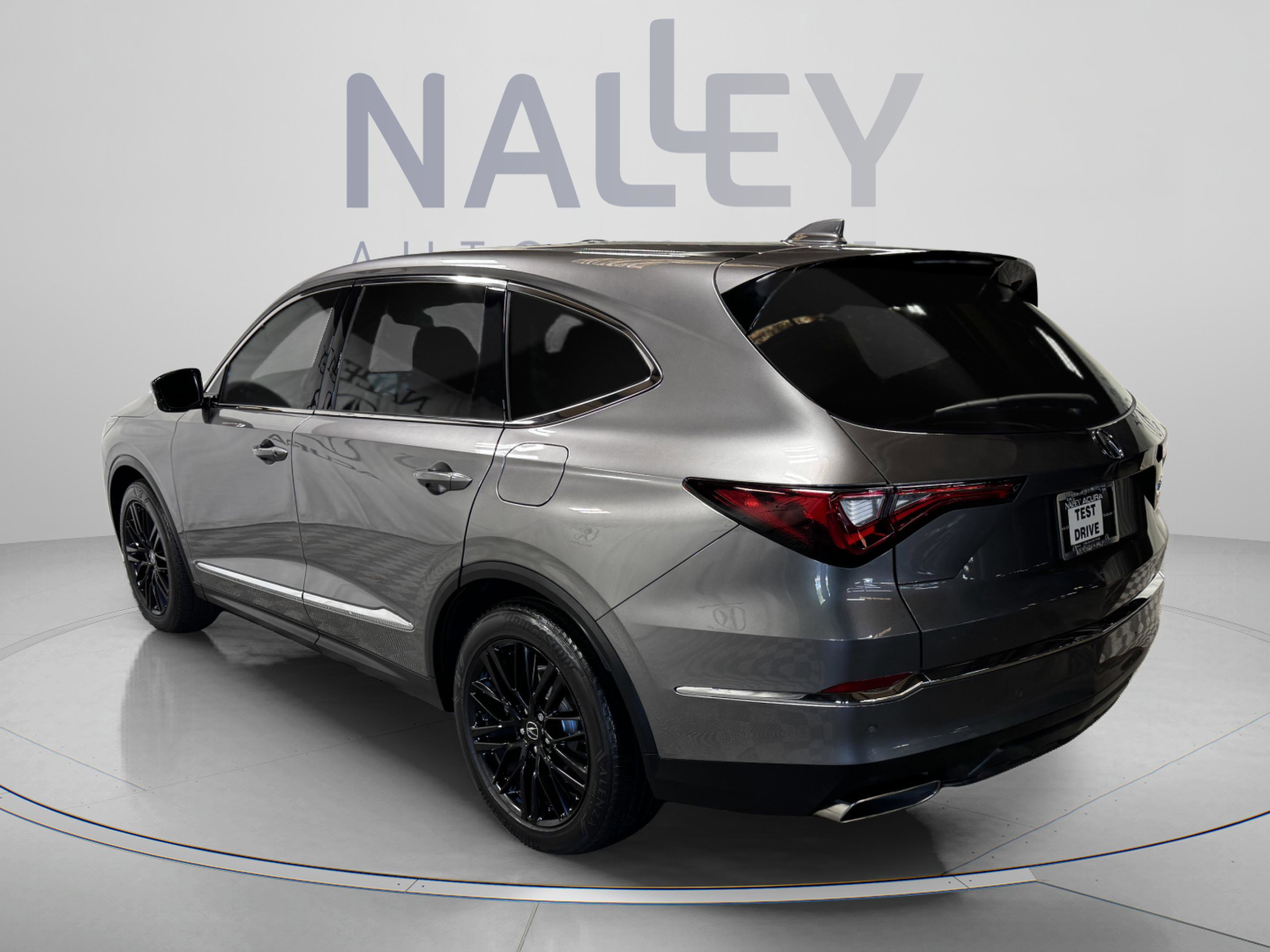 2023 Acura MDX FWD w/ Technology Package
