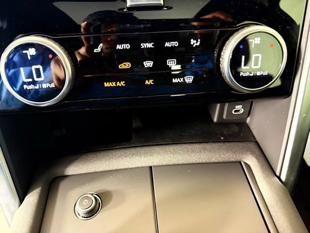 2025 Land Rover Discovery Dynamic SE