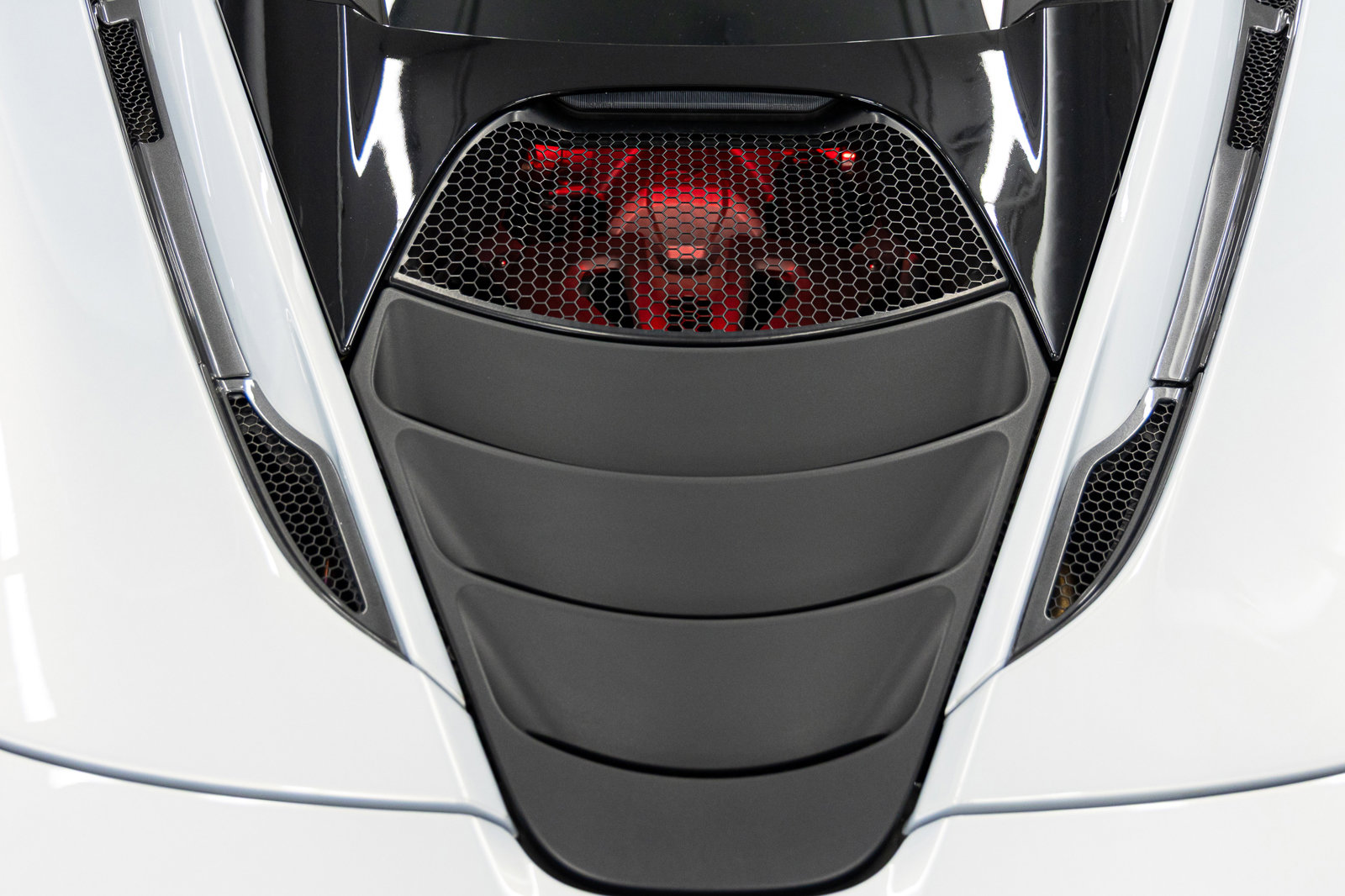 Used 2018 McLaren 720S photo 29