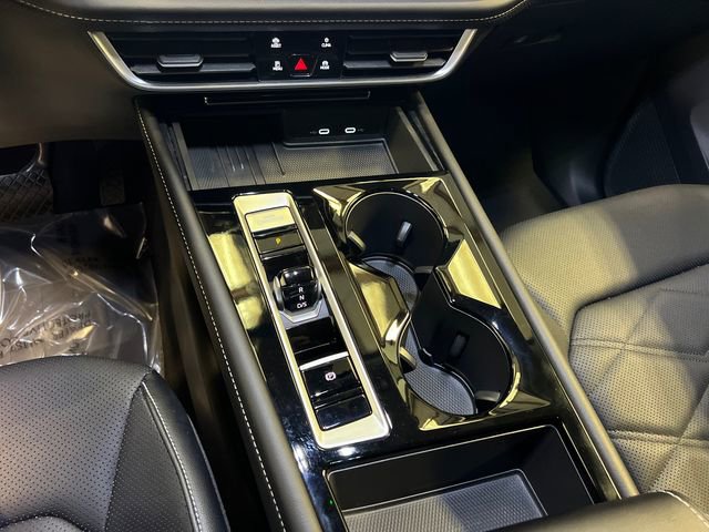 2025 Volkswagen Atlas SE