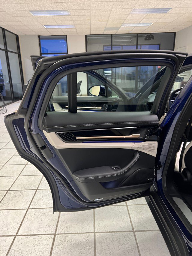 2024 Porsche Panamera 4