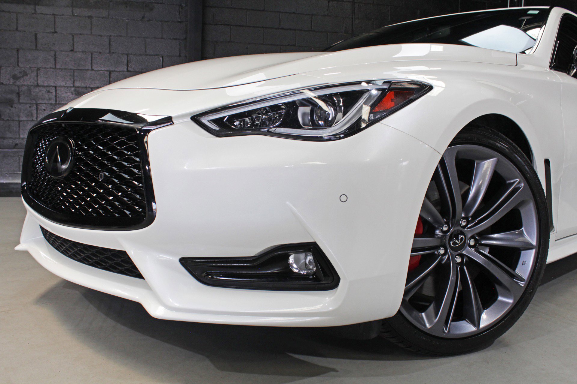 2022 INFINITI Q60 Red Sport 400