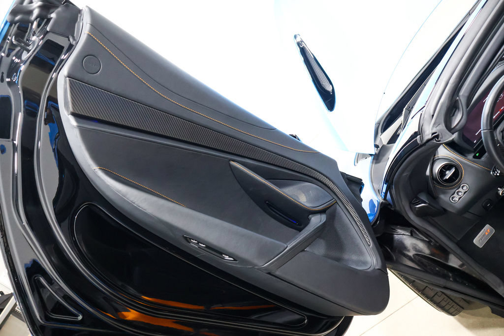 Used 2022 McLaren 765LT photo 47