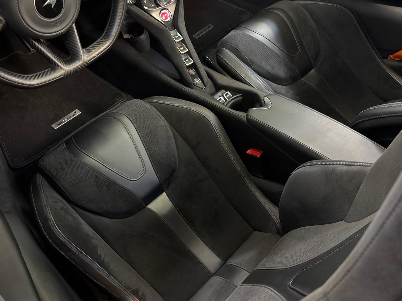 Used 2022 McLaren 720S Performance photo 25